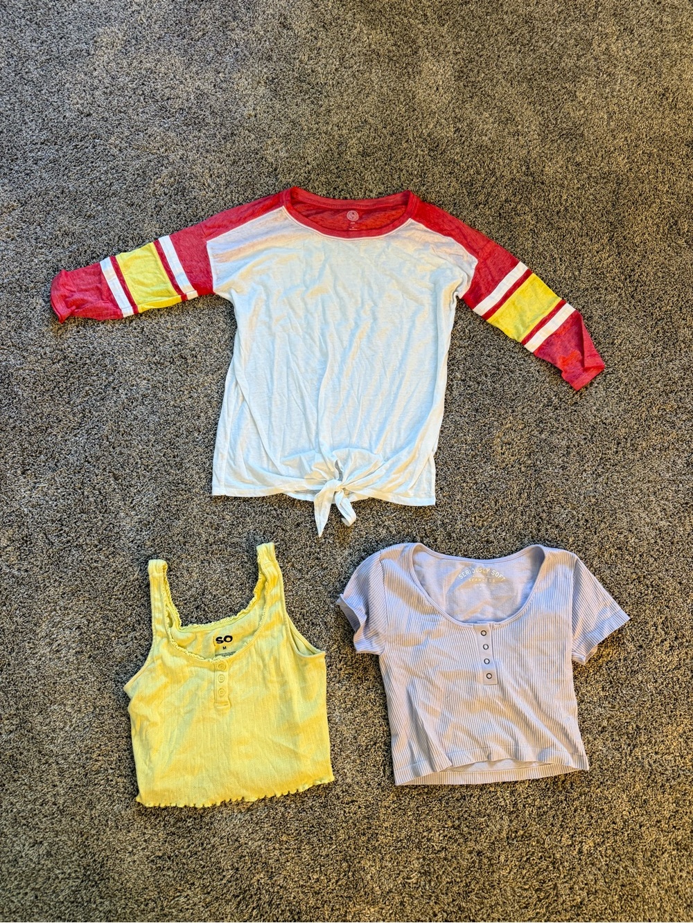 SO and Aeropostale Crop Tops Size M